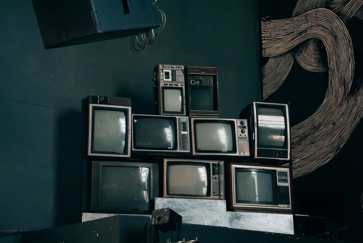 tv cast